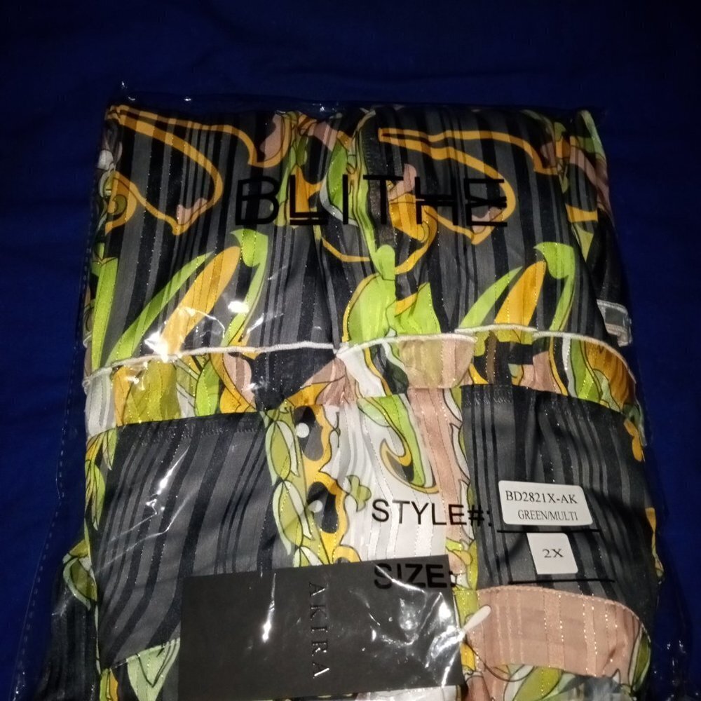 ROYALTY READY SCARF PRINT LACE BACK DRESS ( BRAND NEW !!!!!!!!! ) - Picture 8 of 8
